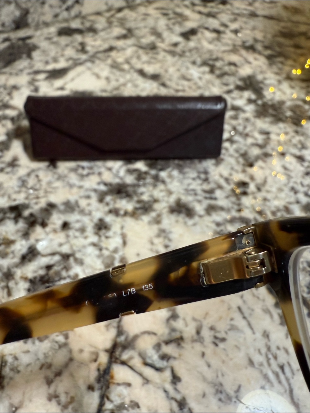 Gucci women’s Tortoiseshell Acetate Optical Frames with Dark Brown Logo Case - Picture 5 of 8